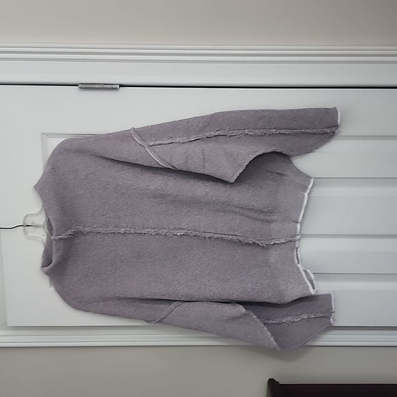 Sweater, zenana,  L/XL - Picture 2 of 2